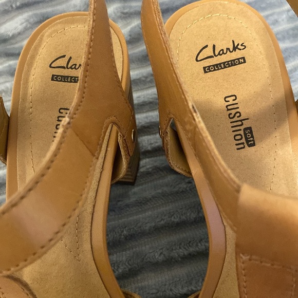Clarks Stylish Tan Sandals, in good condition. Does have an area on right toe. - Picture 8 of 8